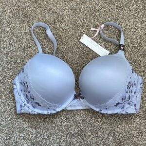 NWT Victorias Secret Body by Victoria Push-Up Bra, Purple with Lace 34DD